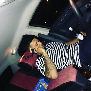 Meet your Posher, Omar